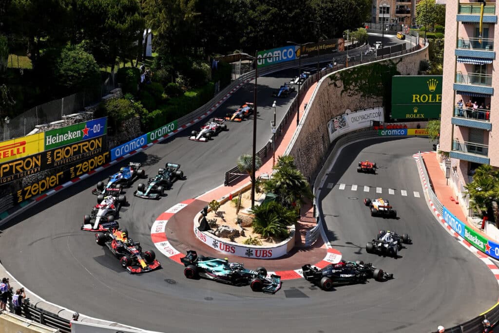 Gran Premio de Monaco 2021 donde se aprecia un rebase fallido