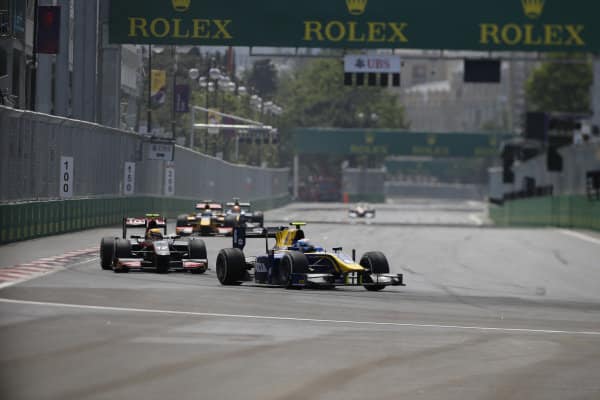 Carrera de Baku 2016 donde se aprecian algunas ondulaciones en la pista